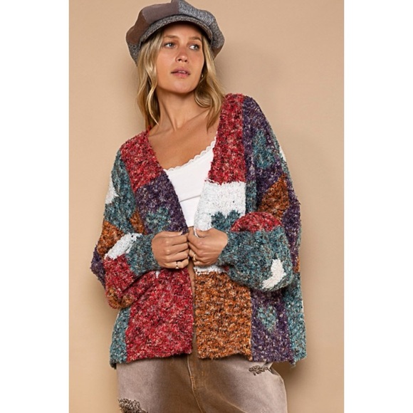 POL Checkerboard Heart Patterned Oversized Cardigan in Red Brick Multi - Picture 3 of 8